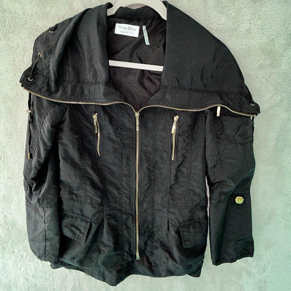 Venezia Milano Black Hooded Long Rain Jacket Gold Zippers Size XS No Belt Lined
